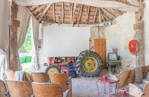 Monjoi House | Stunning Castle South FranceP