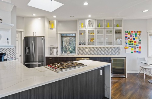 Kirkland House | Modern Home with Easy Lake Access and Breakfast Included