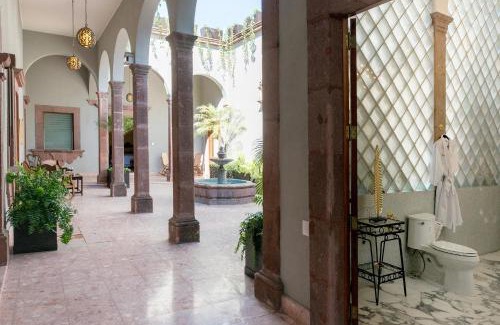 Zona Centro Villa | Experience Breathtaking Rooftop City Views at Casa Beckmann