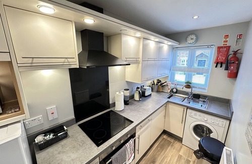 Filey Cottage | Stunning Coastal Cottage - Sleeping 4 in 2 Bedrooms - Pool and Beach Access Included.