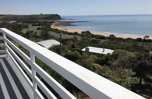 Devonport House | Scenic Coles Beach Retreat with Ocean Views & Pool Access