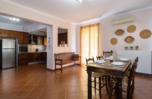Daratsos House | Family House in Chania with Top-Rated Amenities