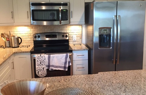 Island Estate Condo | Exclusive Intracoastal Condo with Harbor Views & Top Amenities
