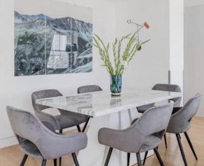 London City Centre Apartment | Tranquil Covent Garden Hotel: Family-Friendly Retreat
