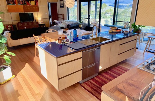 Geilston Bay House | Designer Ecohome with Ocean Views and Spa Amenities