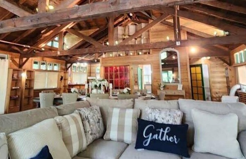 Layton Cabin | Family-Friendly Lodge with Kitchen and Child-Safe Amenities
