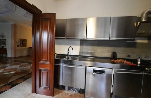 Malcontenta Apartment | Elegant Villa Retreat Near Venice with Spa & Family-Friendly Amenities
