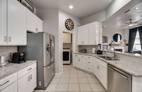 Allen House | Pet-Friendly 3-Bedroom Retreat with Top Guest Ratings