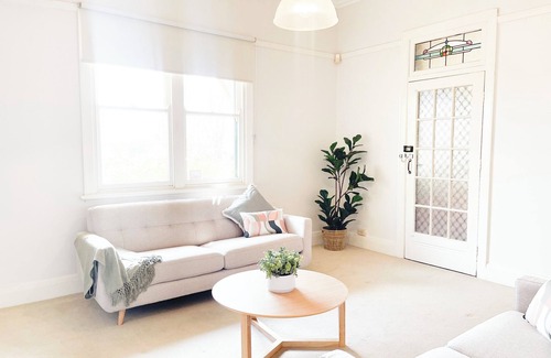 Wagga Wagga Apartment | Stunning fusion of classic elegance and modern luxury!