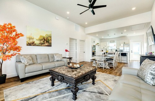 Pointe San Luis House | Beachfront Galveston Home with Pool and Ocean Views
