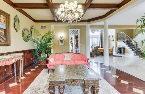 Gettysburg House | Inviting Gettysburg Estate with Pool & Child-Friendly Options