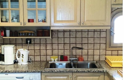 Agia Galini House | Relaxing 5-Bedroom Retreat in Plativola, Rethymno