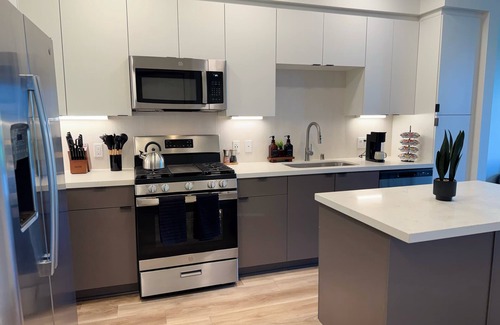 Lyon Street Apartment | Stunning Haven with Pool Gym Parking Close to Disneyland
