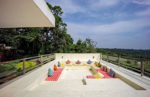 Pilerne Industrial Estates Villa | Stunning Hilltop 3BR Villa w Pool and River View