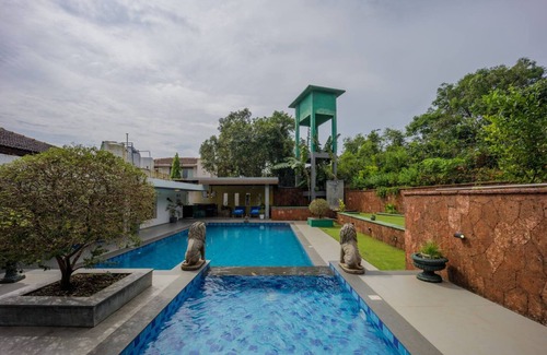 Pilerne Industrial Estates Villa | Stunning Hilltop 3BR Villa w Pool and River View