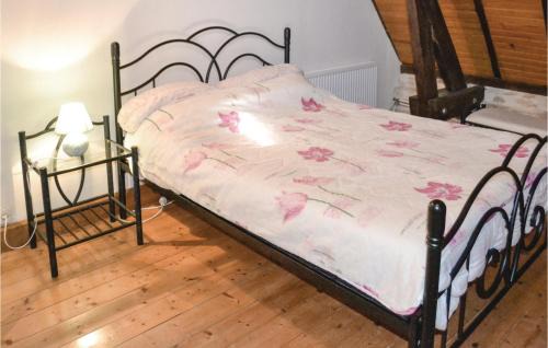 La Chapelle-Saint-Jean House | Family-Friendly 3 Bedroom Home with Pool in La-Chapelle