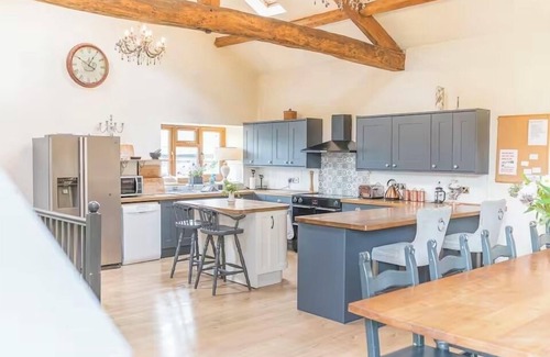 Bretherdale House | Relaxing Barn Conversion with Hot Tub & Spa Amenities