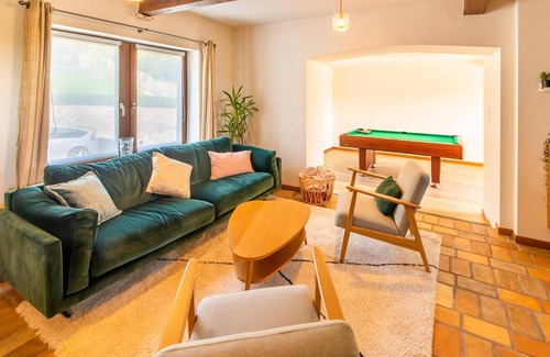 Theux House | Cozy Holiday Home in Theux with Spa & Family-Friendly Perks