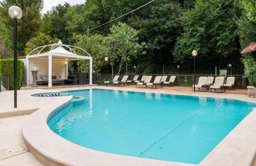 Foligno House | Relaxing Holiday Home in Foligno with Pool and Sauna