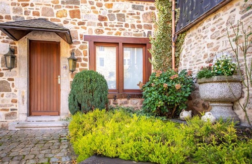 Spa House | Elegant Holiday Home in Theux with Pool & Spa Amenities