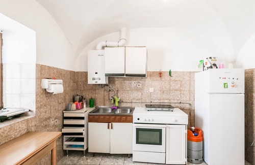 Villanueva del Rey House | Escape Everyday Life: Cozy Vacation Home with Spa & Breakfast