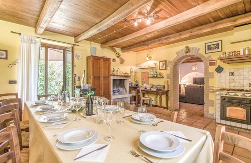 Magliano Sabina House | Spacious 5 Bedroom Retreat with Pool in Magliano Sabina