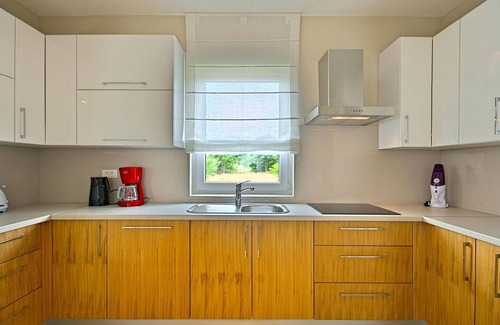 Kastelir-Labinci House | Spacious 4-Bedroom Stay with Pool in Kastelir-Labinci
