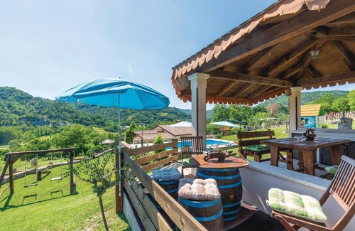 Gologoricki Dol House | Relaxing Vacation Home with Pool in Central Istria