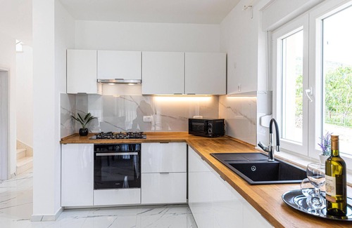 Primorski Dolac House | Relaxing Getaway with Pool and Family-Friendly Amenities