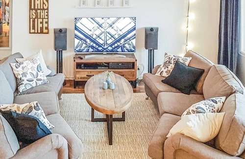 Arjang House | Stunning Home in Årjäng With 3 Bedrooms and Wifi