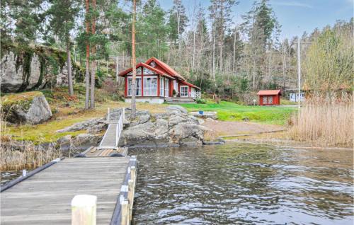 Arvika House | Exceptional Home In Arvika Featuring a Family-Friendly Kitchen