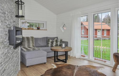 Arvika House | Exceptional Home In Arvika Featuring a Family-Friendly Kitchen