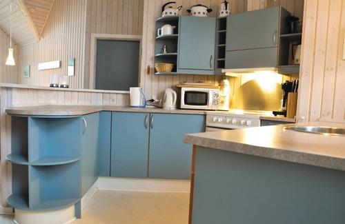 Vedelshave House | Cozy Vacation Home in Båring Sommerland with Ocean Views