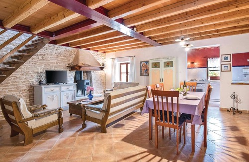 Sajini House | Charming Cottage with Gorgeous Interiors and Pool Access
