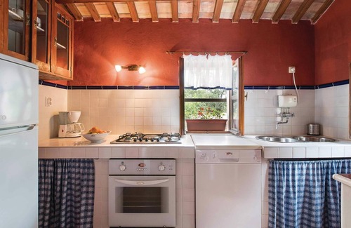 Sajini House | Charming Cottage with Gorgeous Interiors and Pool Access