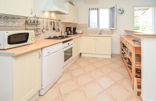 Bordezac House | Ideal 3-Bedroom Retreat in Bordezac with Private Pool