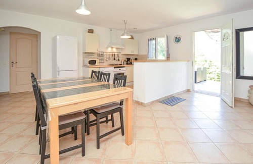 Bordezac House | Ideal 3-Bedroom Retreat in Bordezac with Private Pool
