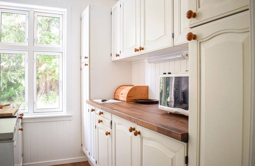 Brekke House | Inviting Home with Captivating Sognefjord Views Awaits You!