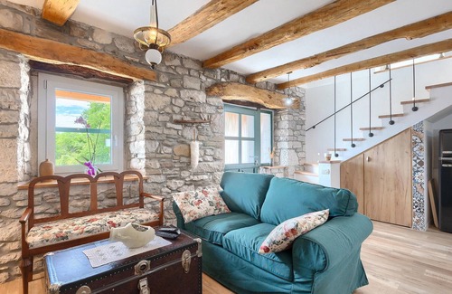 Buzet House | Enchanting Villa Retreat in Medieval Buzet with Pool