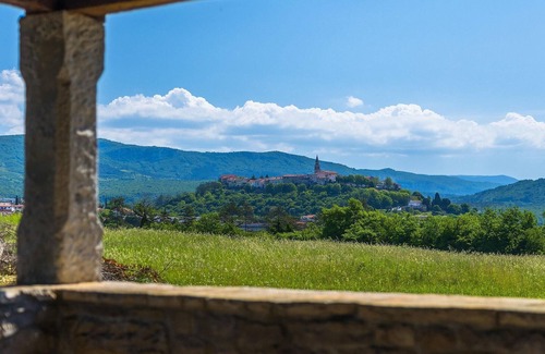 Buzet House | Discover Villa Elena Buzet Amidst Serene Nature