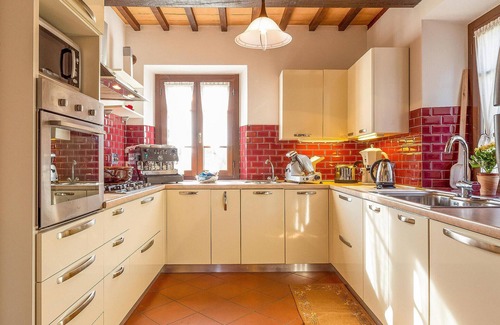 Chiusi House | Idyllic Villa with Private Pool & Breathtaking Views