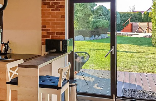 Cieciorka House | Stunning home in Cieciorka