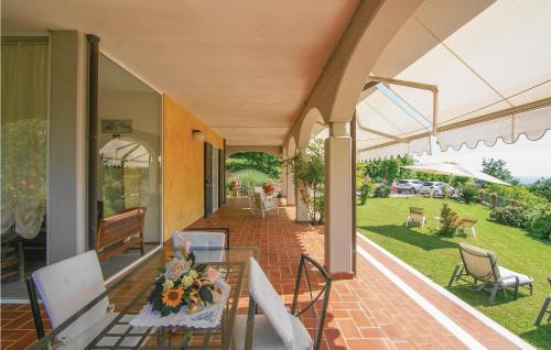 Carrara House | Relaxing Home in Codena with Jacuzzi and Pool Access