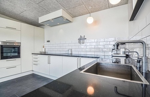 Øer Strand House | Beachfront Retreat at Øer Strand with Ocean Views