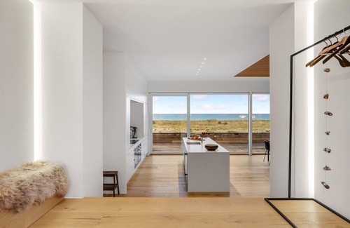 Ebeltoft House | 4-Bedroom Family Retreat with Oceanfront Views in Ebeltoft