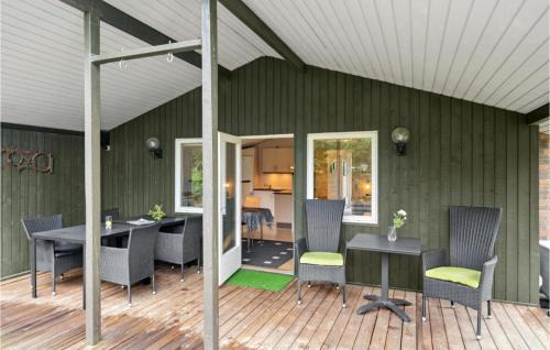 Farvang House | Comfortable Retreat in Fårvang with Family Kitchen Access