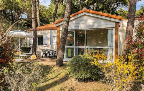 La Faute-sur-Mer House | Inviting Home in La Faute-Sur-Mer with Pool & Pet Friendly