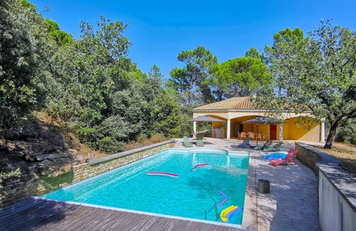 Suze-la-Rousse House | Stunning home in Suze la Rousse
