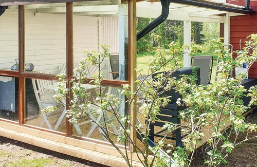 Granna House | Cozy Red Cottage in Bjällebäck: Tranquil Forest Escape