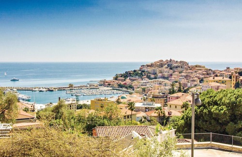 Artallo House | Comfortable 3-Bedroom Getaway in Beautiful Imperia